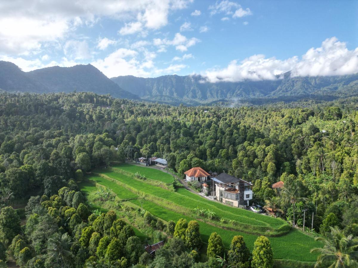 Taman Dari Villa Sudaji Екстериор снимка